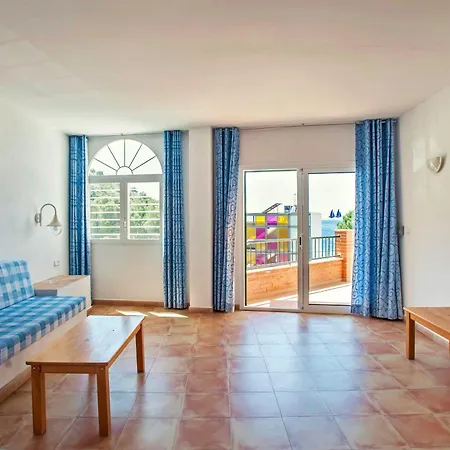Apartaments El Berganti en Canyelles Petites Roses Exterior photo