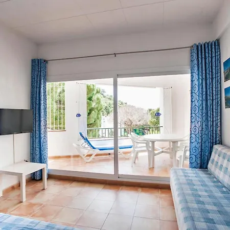 Apartaments El Berganti en Canyelles Petites Roses Room photo