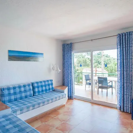 Apartaments El Berganti en Canyelles Petites Roses Room photo
