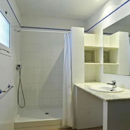 Apartaments El Berganti en Canyelles Petites Roses Room photo
